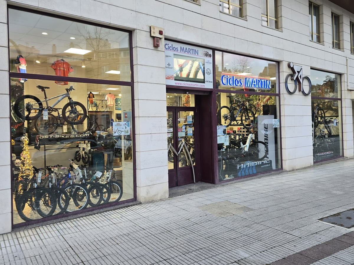 Tienda Ermitagaña de Ciclos Martín en Pamplona